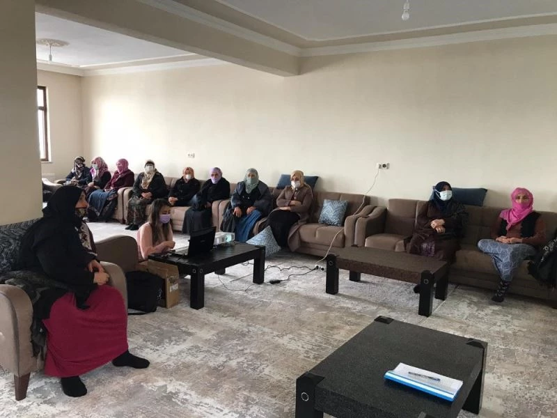 Gümüşhane’de Halk Eğitimi Kursları köylünün ayağına kadar gidiyor
