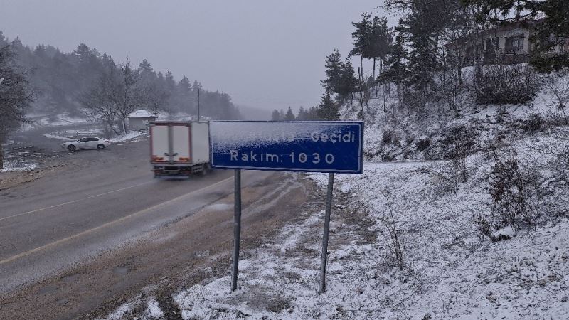 Meteoroloji uyarmıştı, Karabük’te kar yağışı başladı
