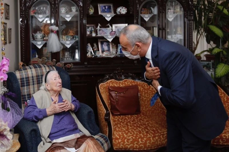 Başkan Çebi asırlık çınarları ziyaret etti
