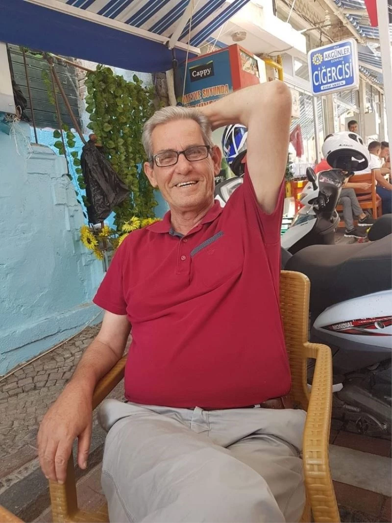 Ünlü sanatçı Cem Adrian’ın baba acısı
