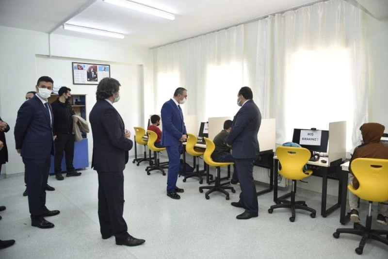 Kırsal mahallelere EBA irtibat merkezi açıldı
