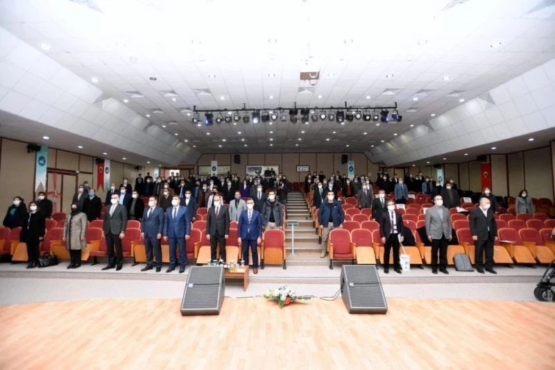 Van YYÜ’de eğitim sempozyumu
