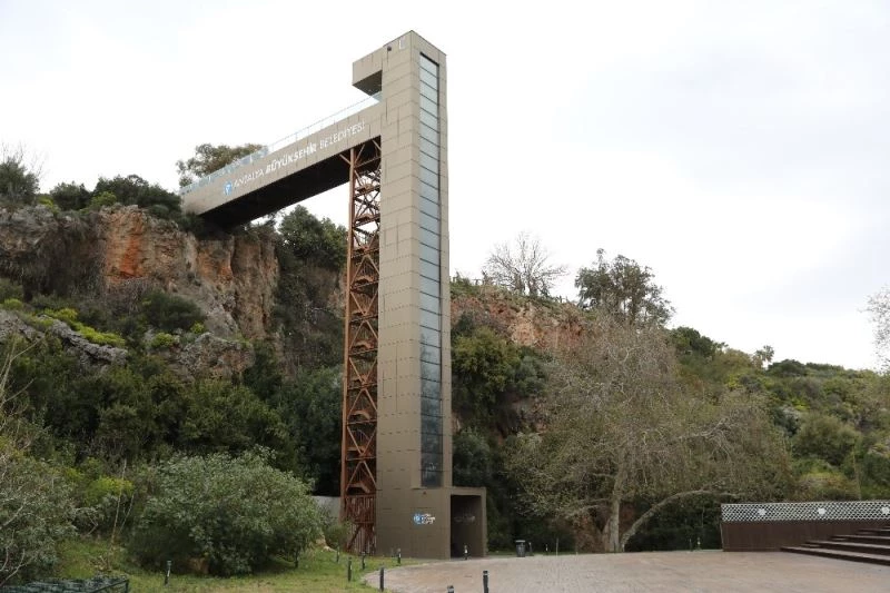 Panoramik asansörler bakımlarının ardından hizmette
