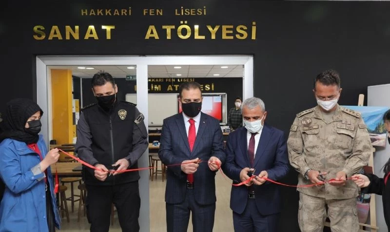 Vali Akbıyık: “Eğitim öncelikli meselemiz”
