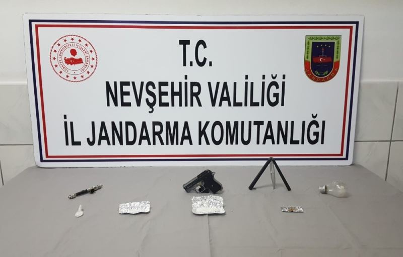 Gülşehir’de uyuşturucudan 4 kişi yakalandı
