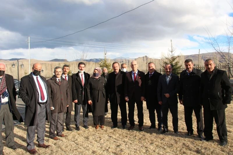 Ağıralioğlu, Oltu’da esnafı ziyaret etti