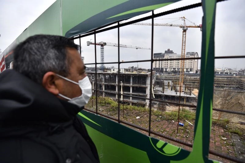 Bursa’nın en büyük meydanında çalışmalar izlenme rekoru kırıyor
