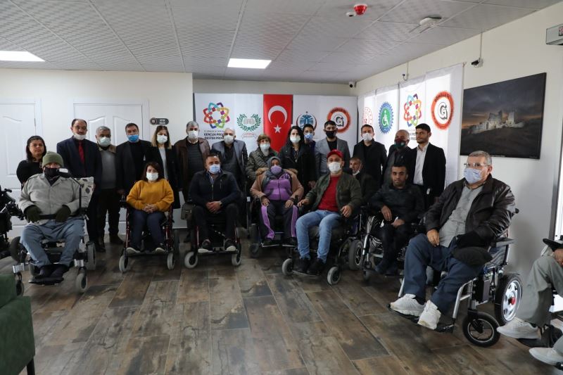 Yenişehir Belediyesinden ’Sporla Engelleri Aşıyorum Projesi’ tanıtımı yapıldı
