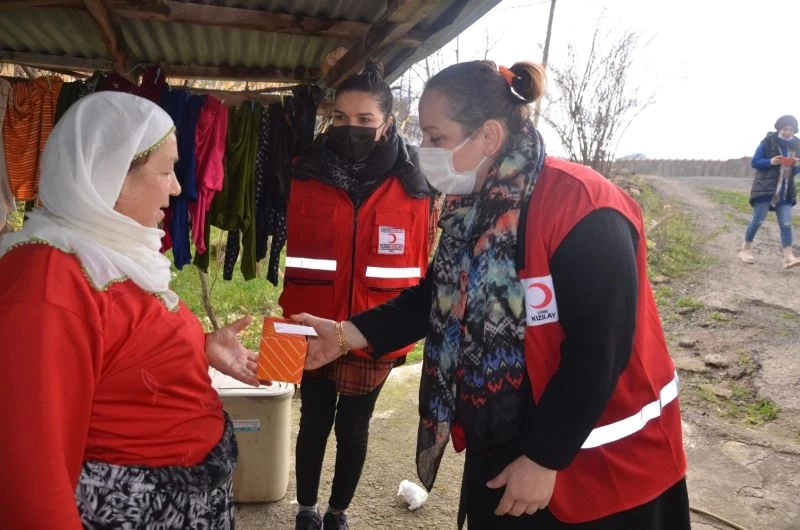Simitler Kızılay’dan, dualar büyüklerden
