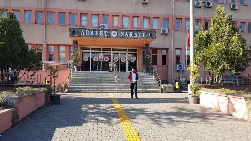 Polisle tartıştıktan sonra gözaltına alınan anne ile oğlu ve kızı serbest bırakıldı
