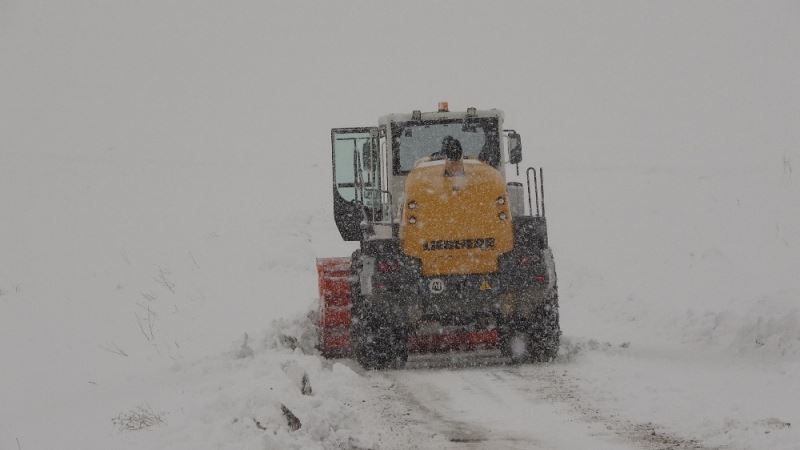 Muş’ta 221 köy yolu ulaşıma açıldı
