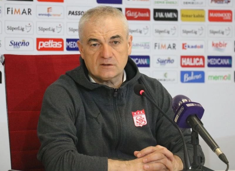 Rıza Çalımbay: “Eksiklerin sıkıntısını yaşadık”
