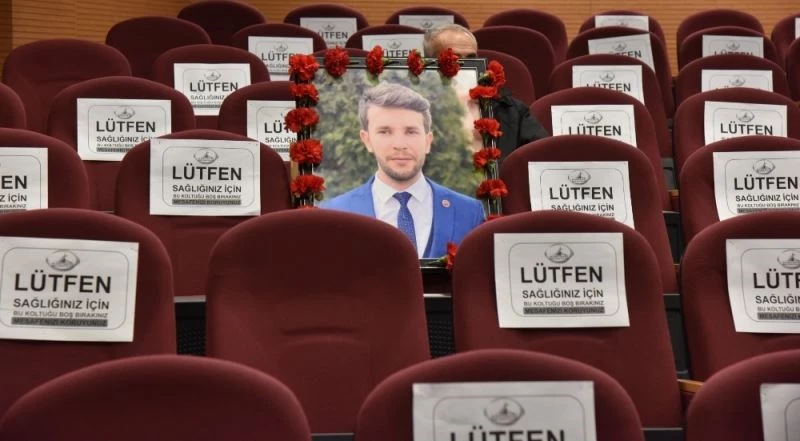 Kartepe Meclisinnde Tugay Adak unutulmadı
