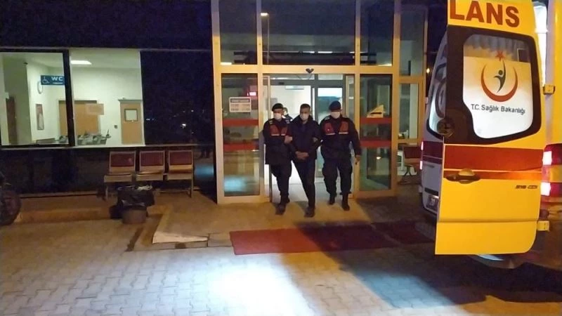 Dolandırıcının cebinden adresi çıkan engelli yaşlı adam gerçeği jandarmadan öğrendi
