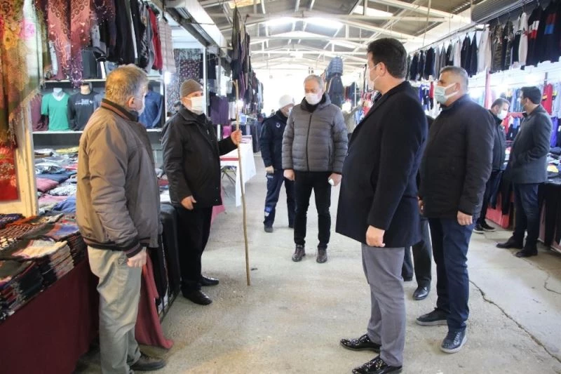 Başkan Soykan, tedbirler konusunda esnafa uyarılarda bulundu
