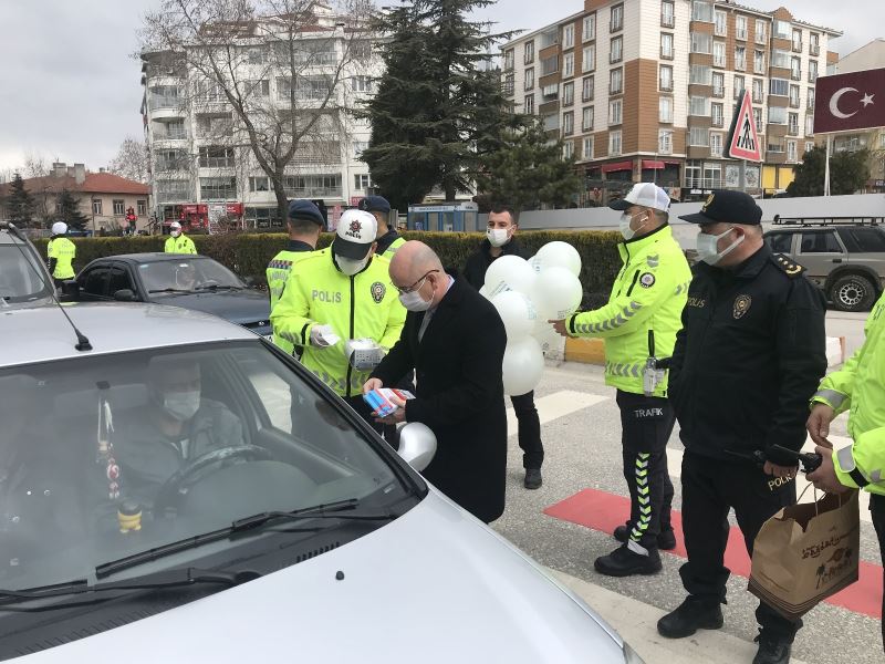 Bozüyük’te ‘Yaya öncekini kırmızı çizgimizdir’ uygulaması
