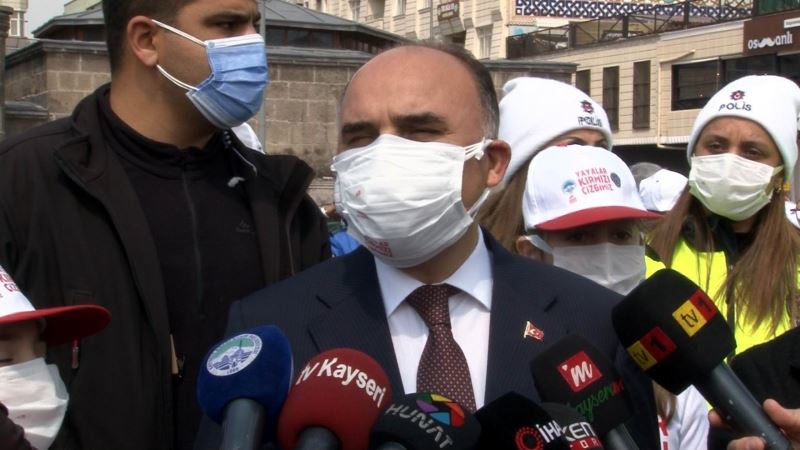 Şehmus Günaydın: “Aşılandık diye de temizlik, maske ve mesafe konusunda taviz vermememiz lazım”
