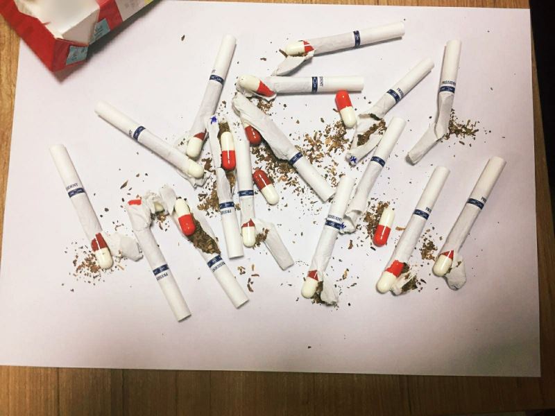 Hastanede yatan hastaya getirilen sigara dalı içine gizlenmiş uyuşturucu hap ele geçti
