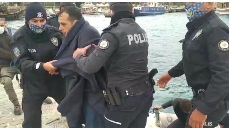 Falezlerdeki manzaranın sonu denizde bitti
