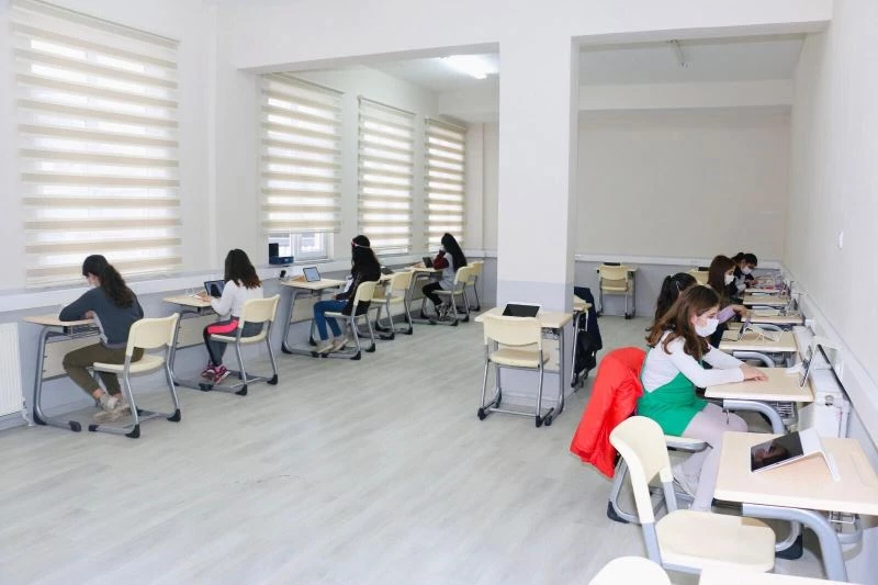 Körfez Belediyesi’nden EBA destek sınıfı
