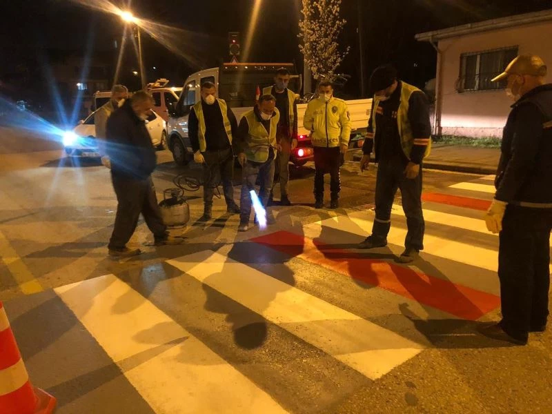 Kırmızı çizgiler çekildi
