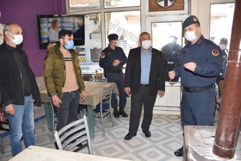 Ormanlı’da belediye ve jandarma işyerlerini denetledi
