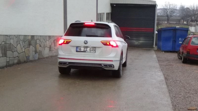 460 bin TL’ye aldığı sıfır otomobil hasarlı çıktı
