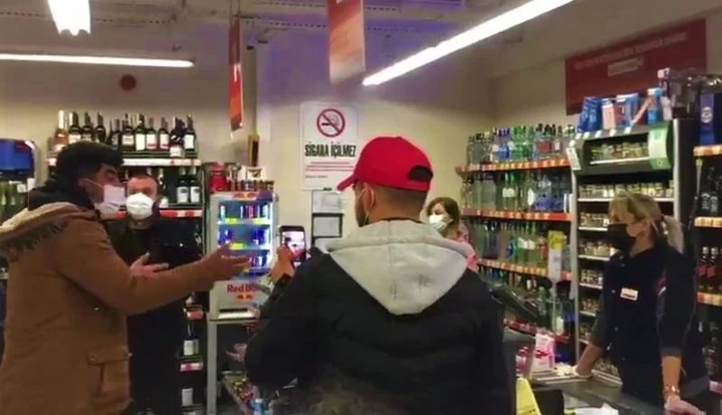 Migros işçileri o ilçede marketin kasalarını kilitledi
