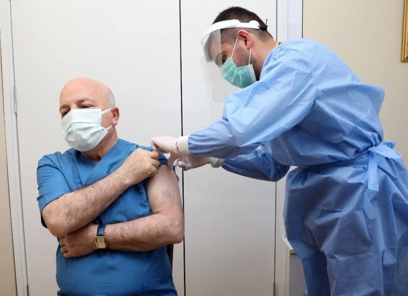 Başkan Sekmen: “Salgını yenmemizde en etkin faktör kuşkusuz aşı olmak”
