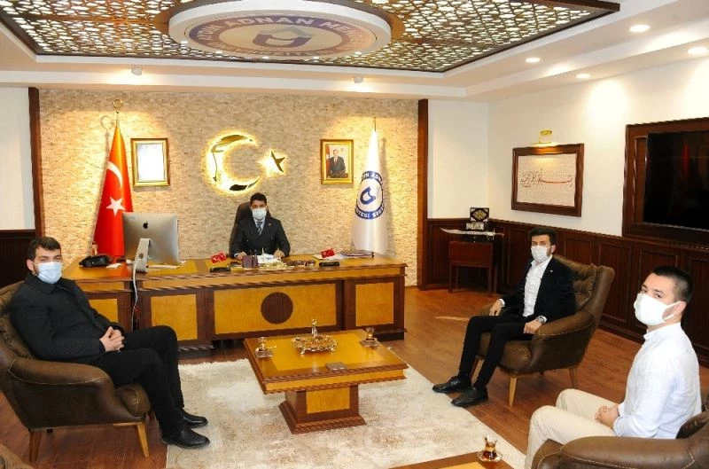 ÜNİAK İl Temsilcisi Rektör Aldemir ile görüştü
