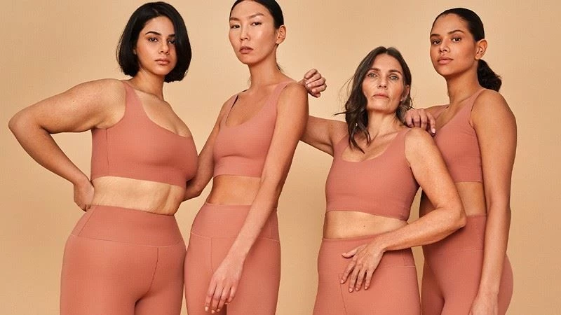 UP&FIT Push Up taytlar ile 3 cm daha ince görünüm
