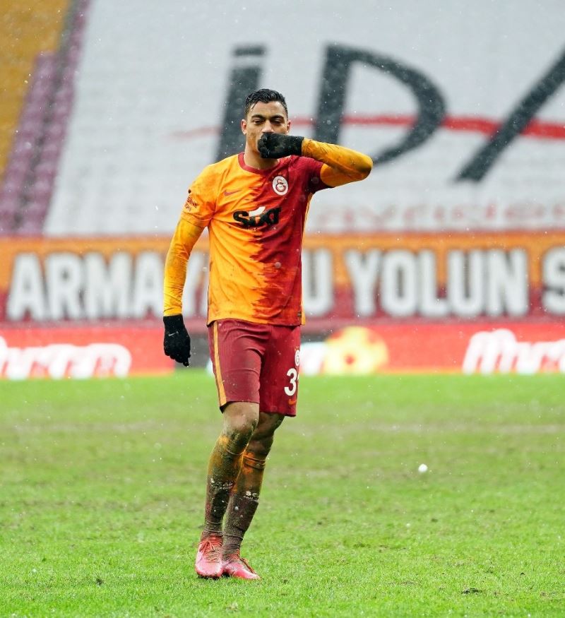 Galatasaraylı Mustafa Muhammed’e 1 maç men!
