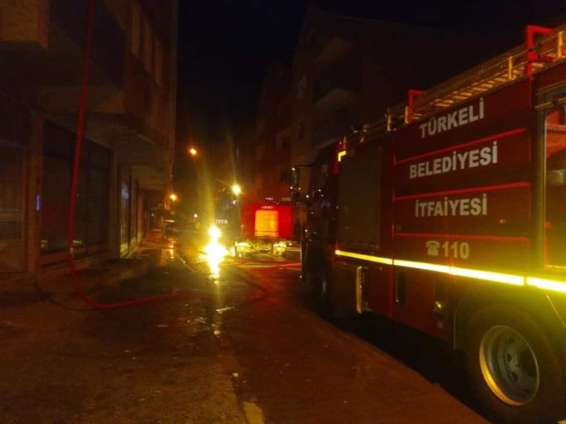 Türkeli’de çatı yangını korkuttu
