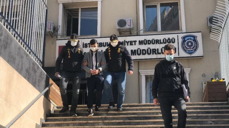 Arkadaşlar arasında alacak verecek kavgası kanlı bitti
