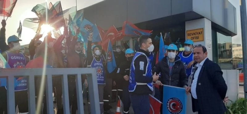 Bursa’da sendikaya üye oldular işten kovuldular
