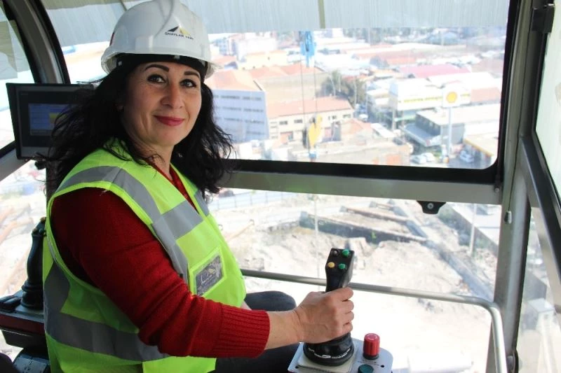 Yükseklik ona vız geliyor
