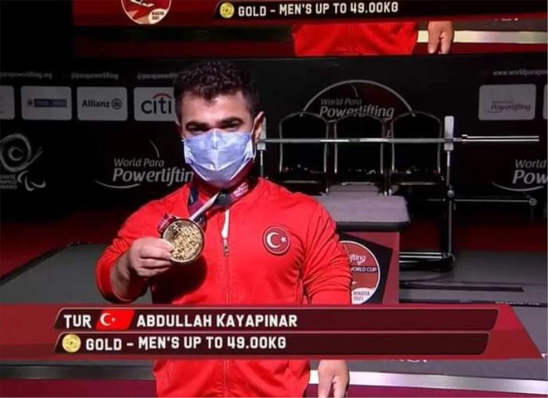 Sivaslı ‘Minik Herkül’ dünya şampiyonu oldu!
