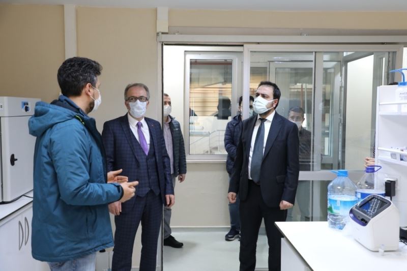 TÜSEB Başkanı Akdoğan, Rektör Uzun’u ziyaret etti
