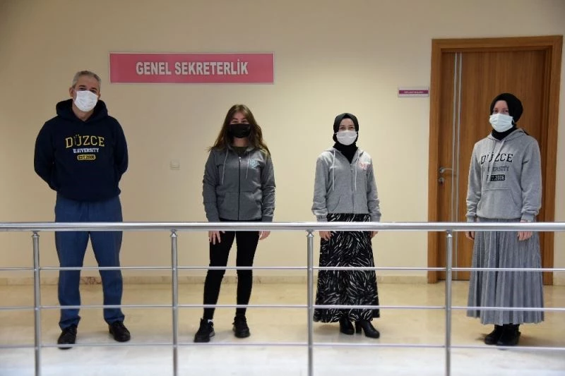 Üniversitesi mensupları bu günü çok seviyor
