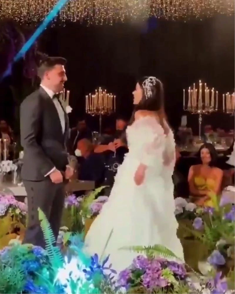 Ozan Tufan’ın dans performansı yeşil sahaların gerisinde kaldı
