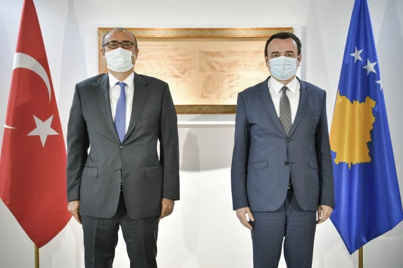 Kosova Başbakanı Kurti, Türk Büyükelçi Sakar’ı kabul etti
