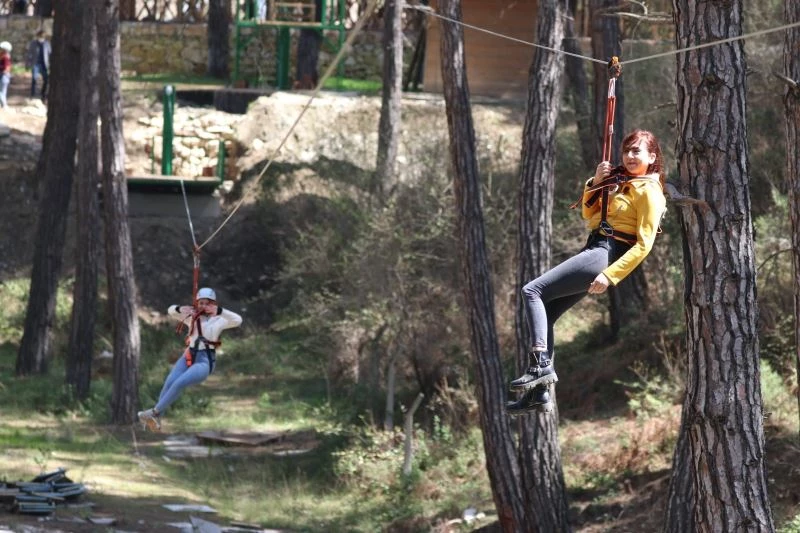 Yayladağı’na zipline parkuru kuruldu
