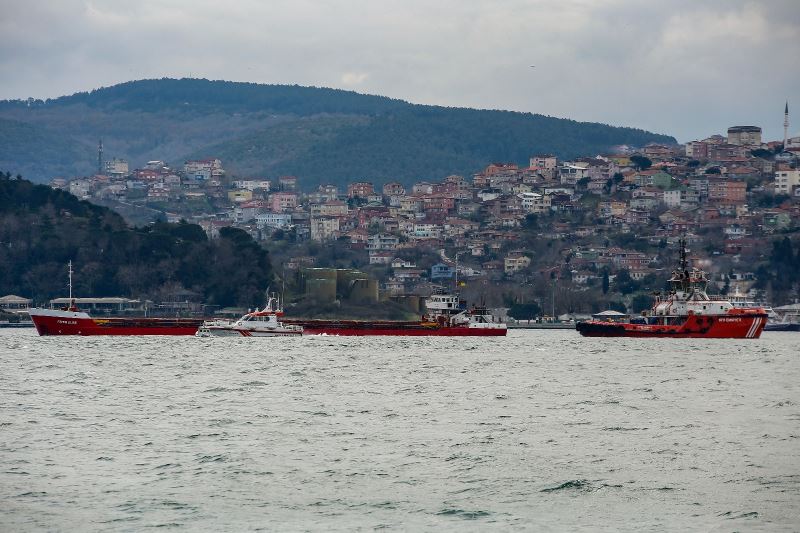 İstanbul Boğazı’nda kuru yük gemisi arıza yaptı
