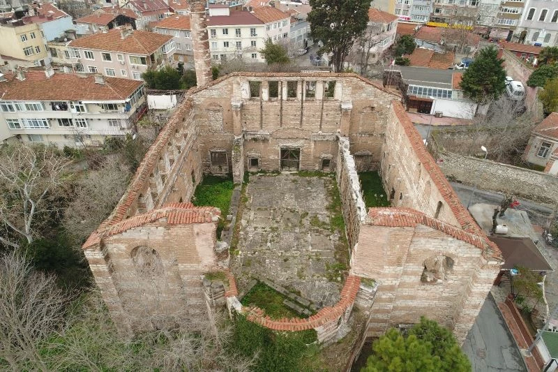 (Özel) Ayasofya’dan 100 yıl eski İmrahor Camii içler acısı halde
