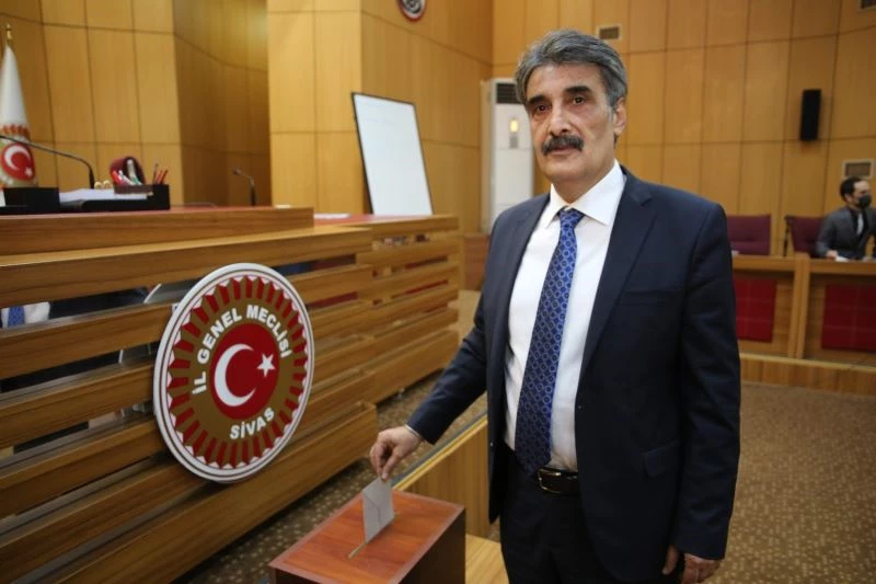 Sivas İl Genel Meclisi’nde Akkaş güven tazeledi
