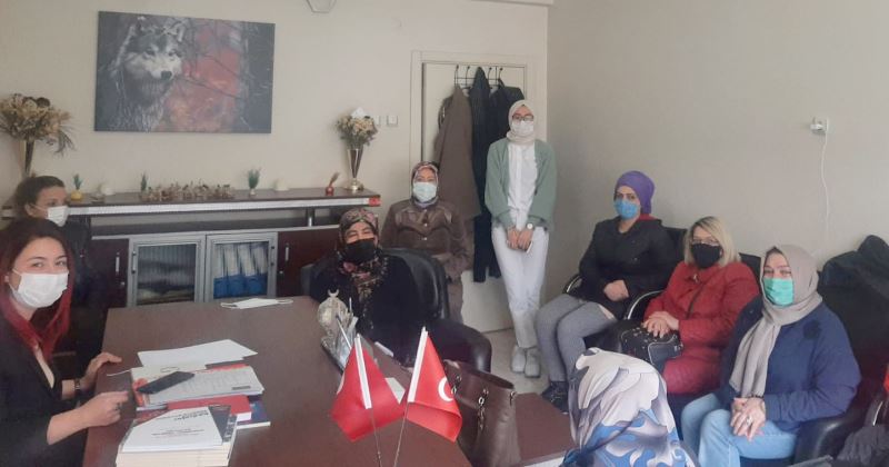MHP Talas Kadın Kolları’ndan ‘Paylaşarak kazanacağız’ projesi
