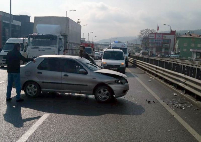 Samsun’da otomobil bariyere çarptı: 1 yaralı
