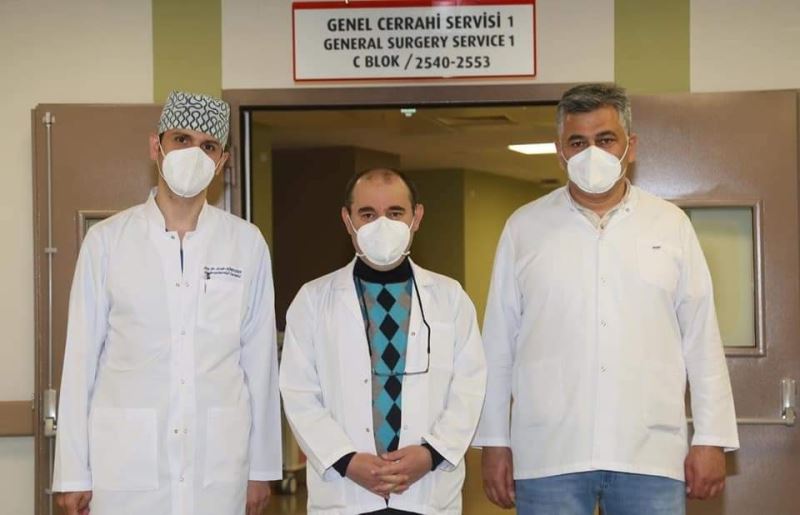 Kayseri Şehir Hastanesi’nde bir ilk: kapalı yöntemle yemek borusu kanseri ameliyatı yapıldı
