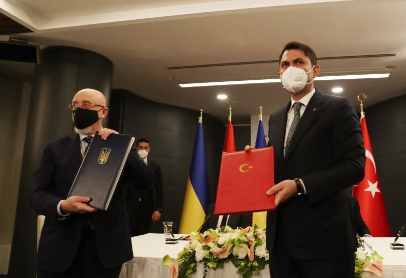 Cumhurbaşkanı Erdoğan: “Mevcut krizin Ukrayna’nın toprak bütünlüğü temelinde diplomatik yöntemlerle çözülmesi gerektiğini inanıyoruz”
