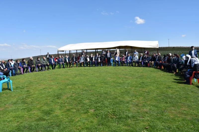 20 yılda yapılmayan hizmeti 2 yılda gördüler, AK Parti’ye katıldılar
